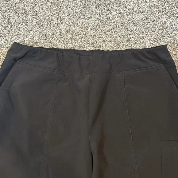 Chico’s Zenergy Pull On Elastic Waist Shorts 2 (12) - Picture 2 of 7